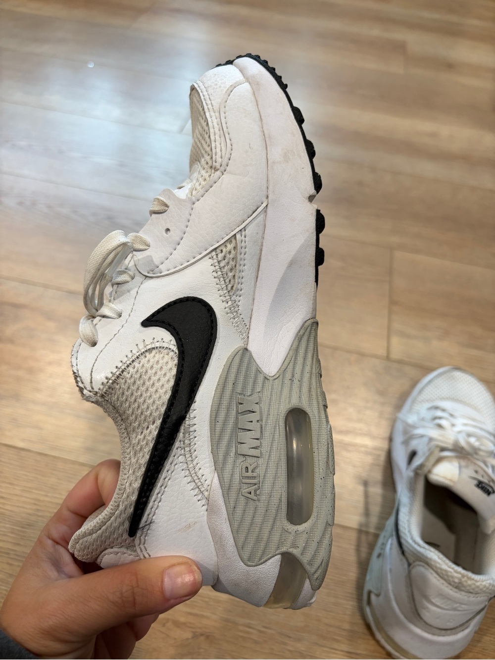 Nike Air Max Excee White Black Sneakers Women’s 6 Running Athletic Shoes